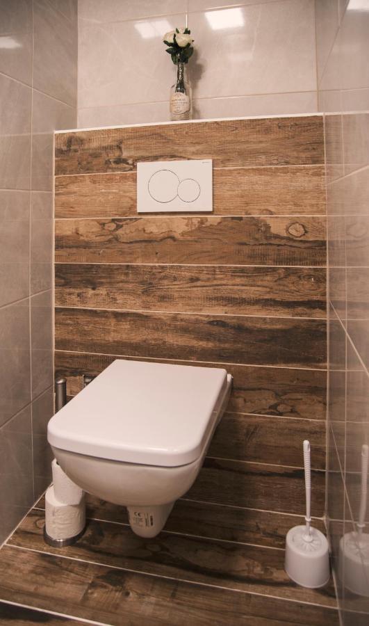Guesthouse Zlaty Hrozen Česká Lípa Bagian luar foto