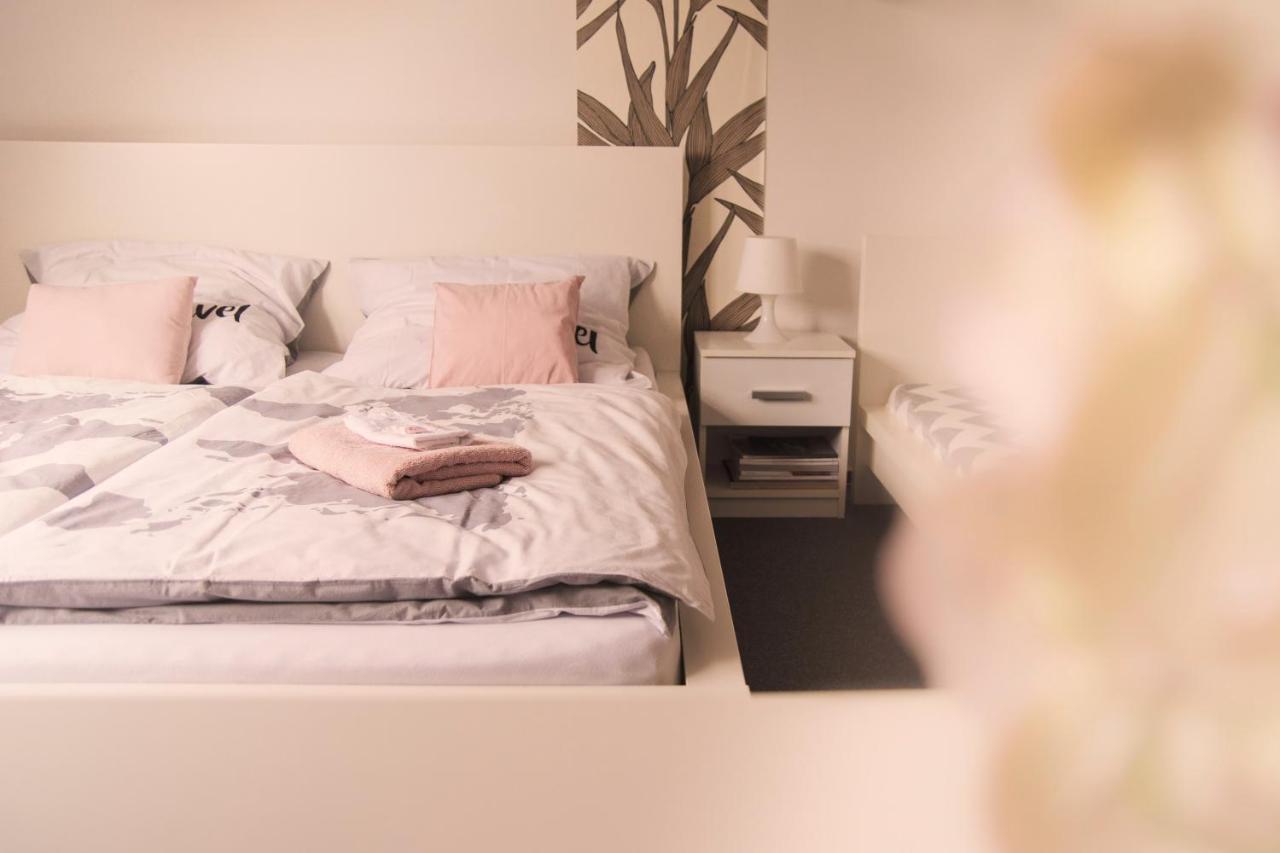 Guesthouse Zlaty Hrozen Česká Lípa Bagian luar foto